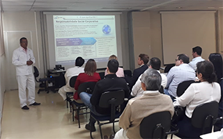 G-KTB（ブラジル）、お取引先に対する説明会の様子